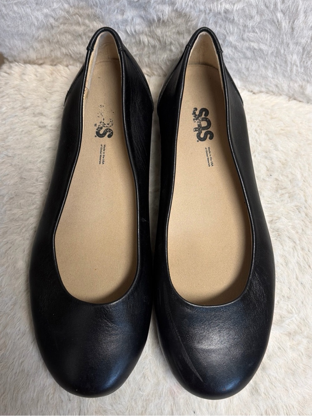 SAS Black Leather Round-Toe Ballet Flats